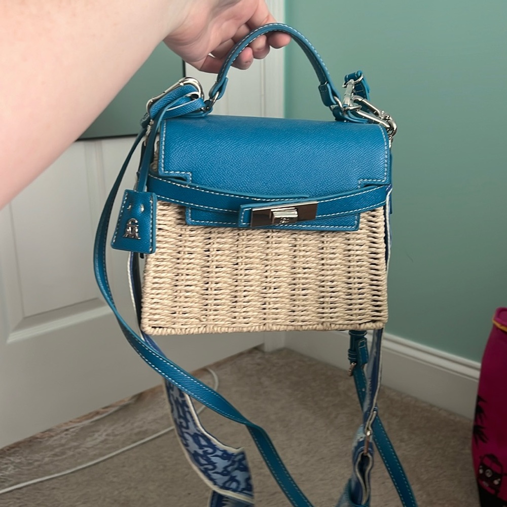 BRAND NEW, Steve Madden cross body with body cross body straps show in photo 2